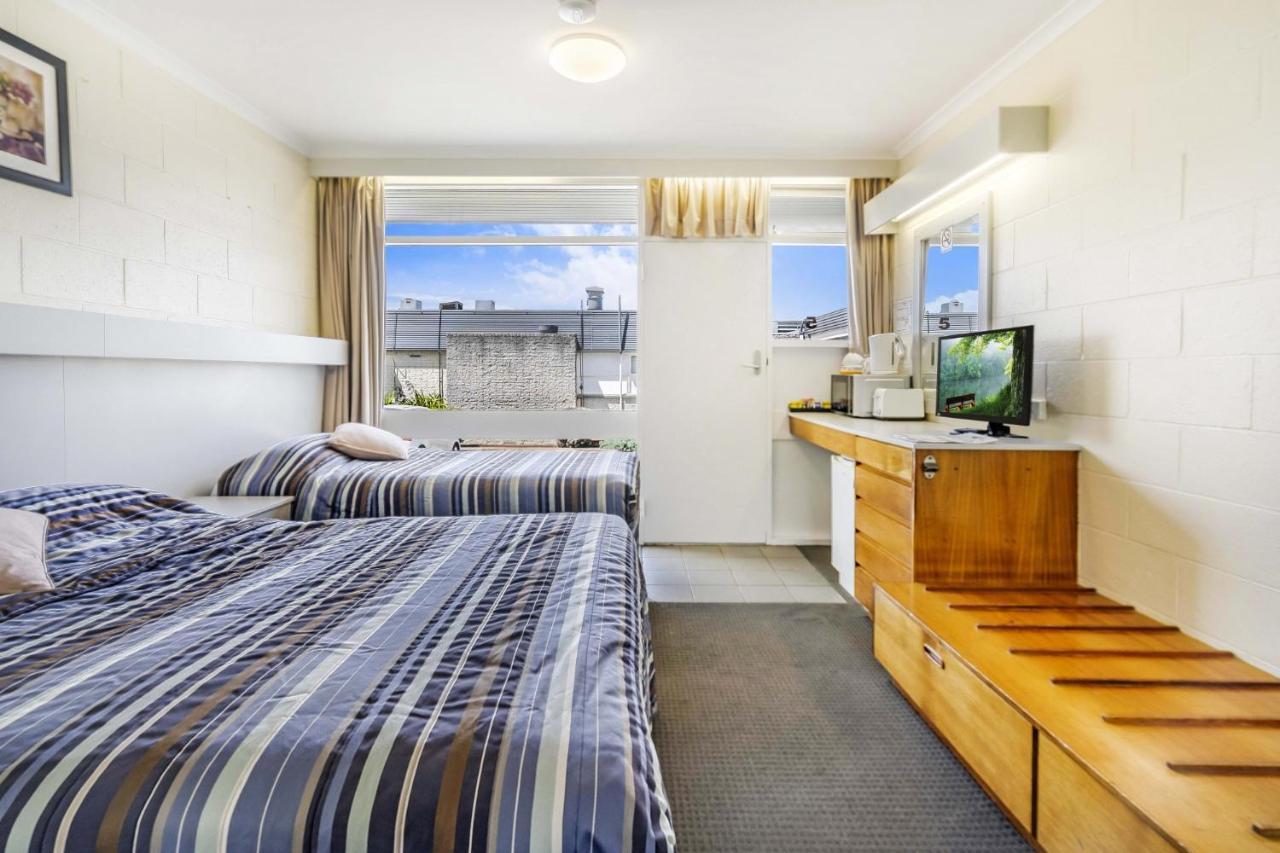 Top Of The Town Hotel Motel 버니 외부 사진